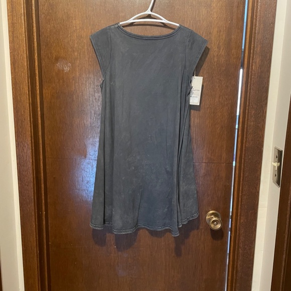 Grey Tunic - Picture 3 of 3